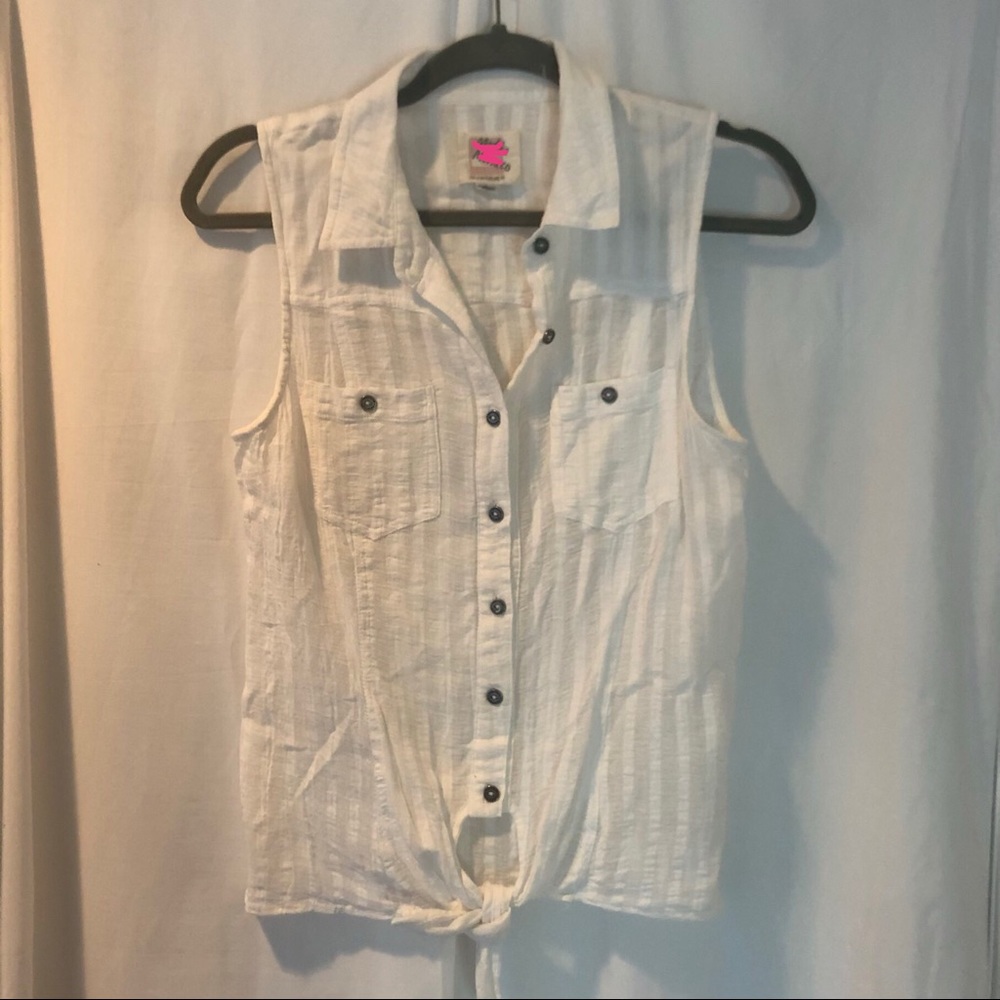 Quick Silver Sleeveless Button Down